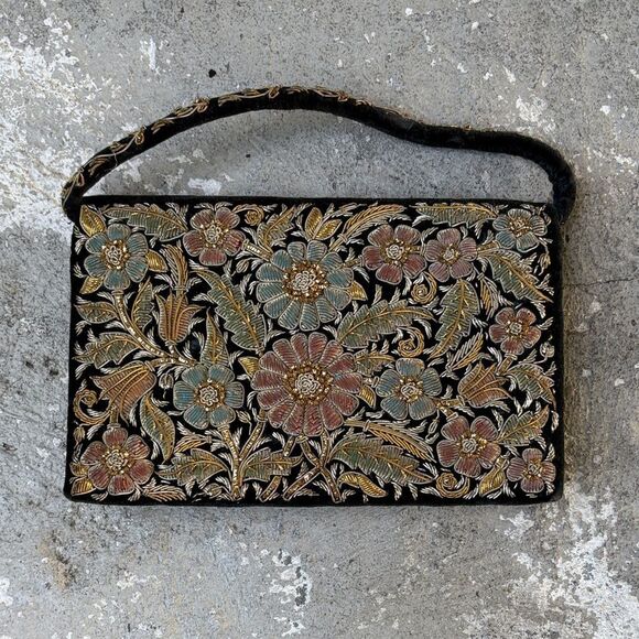 Vintage embroidered with metallic satin evening bag - Picture 1 of 10